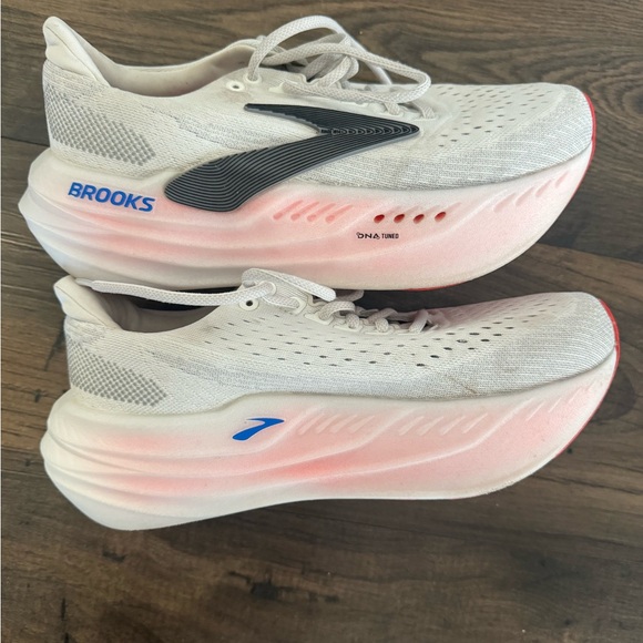 Brooks Glycerin Max Women's White Athletic Running Shoes - Size 8 - Picture 3 of 5